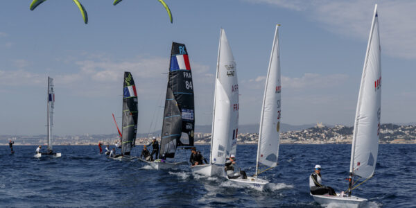 15/04/2024, Marseille (FRA), présentation des sélectionnés olympiques français en voile pour les Jeux Olympiques de Paris 2024.  Alex Mazella (Kite hommes - Formula Kite); Laurianne Nolot (Kite femmes - Formula Kite); Nicolas Goyard (Planche à voile hommes - iQFoil); Hélène Noesmoen (Planche à voile femmes- iQFoil); Camille Lecointre-Jeremie Mion (dériveur double mixte - 470); Louise Cervera (Dériveur femmes - ILCA 6); Jean-Baptiste Bernaz (Dériveur hommes - ILCA 7); Tim Mourniac - Lou Berthomieu (Multicoque mixte - Nacra 17); Clément Péquin - Erwan Fischer (Skiff hommes - 49er); Sarah Steyaert-Charline Picon (Skiff femmes - 49er FX).