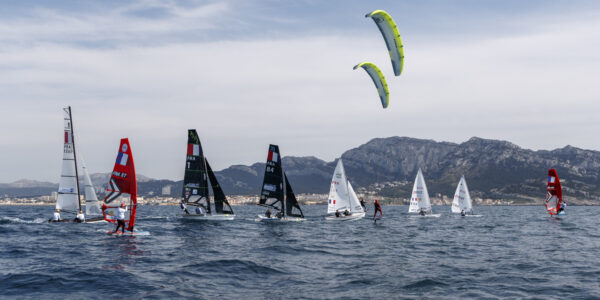 15/04/2024, Marseille (FRA), présentation des sélectionnés olympiques français en voile pour les Jeux Olympiques de Paris 2024.  Alex Mazella (Kite hommes - Formula Kite); Laurianne Nolot (Kite femmes - Formula Kite); Nicolas Goyard (Planche à voile hommes - iQFoil); Hélène Noesmoen (Planche à voile femmes- iQFoil); Camille Lecointre-Jeremie Mion (dériveur double mixte - 470); Louise Cervera (Dériveur femmes - ILCA 6); Jean-Baptiste Bernaz (Dériveur hommes - ILCA 7); Tim Mourniac - Lou Berthomieu (Multicoque mixte - Nacra 17); Clément Péquin - Erwan Fischer (Skiff hommes - 49er); Sarah Steyaert-Charline Picon (Skiff femmes - 49er FX).